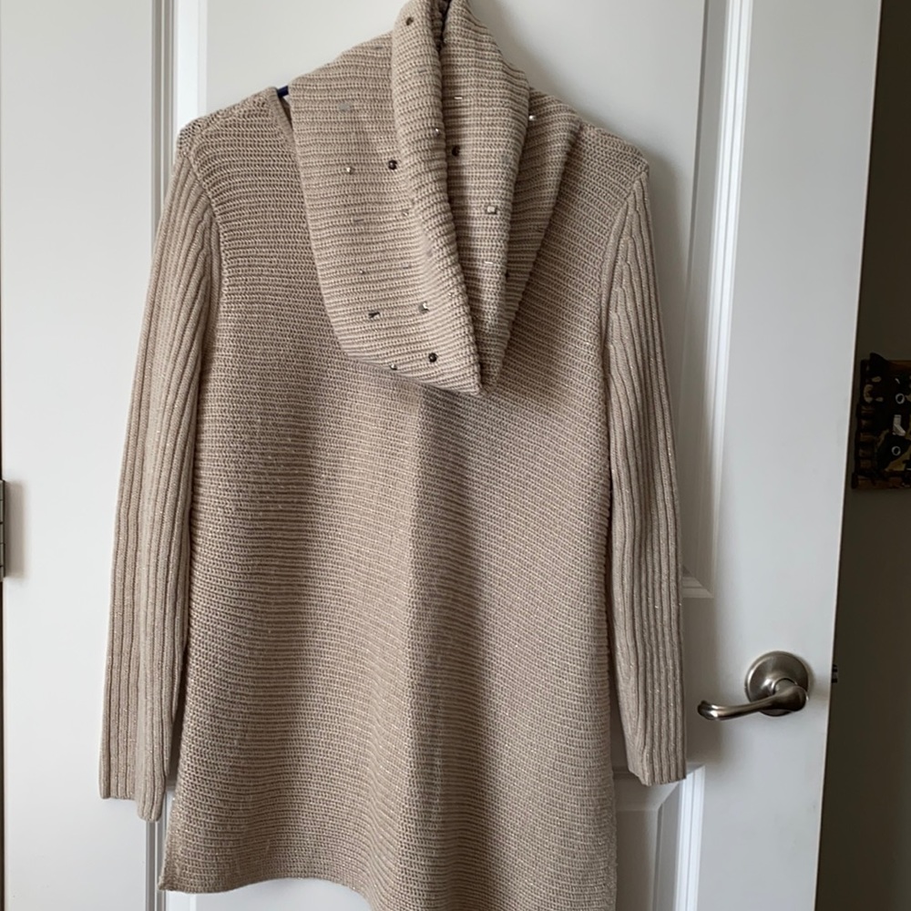 Metallic sweater with removable scarf size pl by Apt9